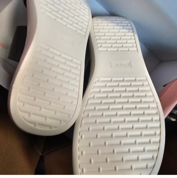 Kensie Ladies' Double Band Sandal nwt - Picture 5 of 6